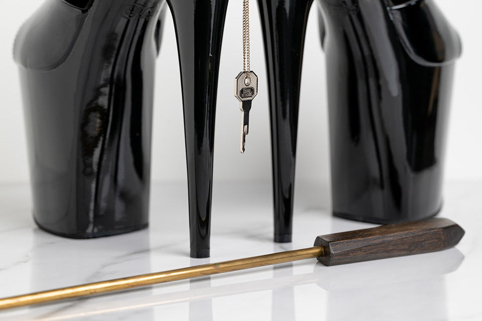 Chastity Stories: Male Chastity and Femdom #1 1/2